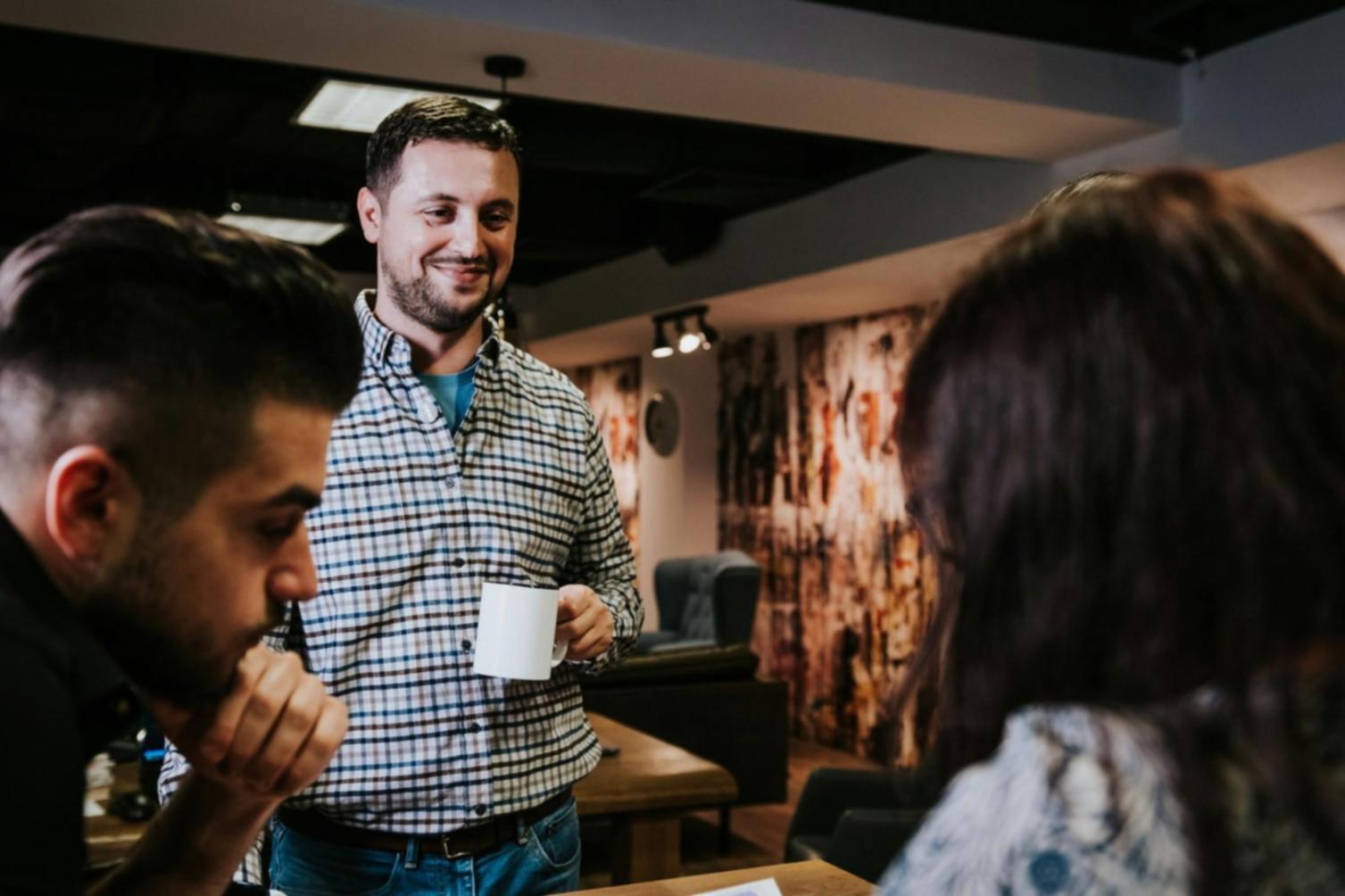 Interface de la plateforme d'apprentissage sur différents appareils